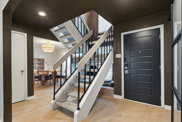 2604 Fallcreek Drive, Carrollton, TX 75006