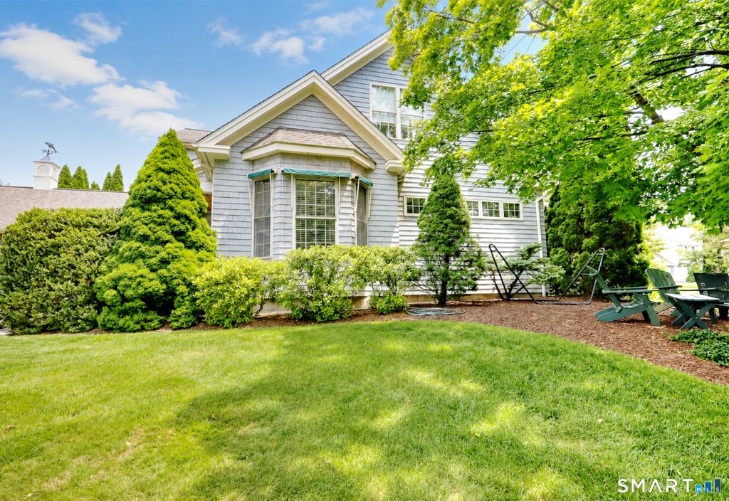 33 Old Field Hill Road 48, Southbury, CT 06488