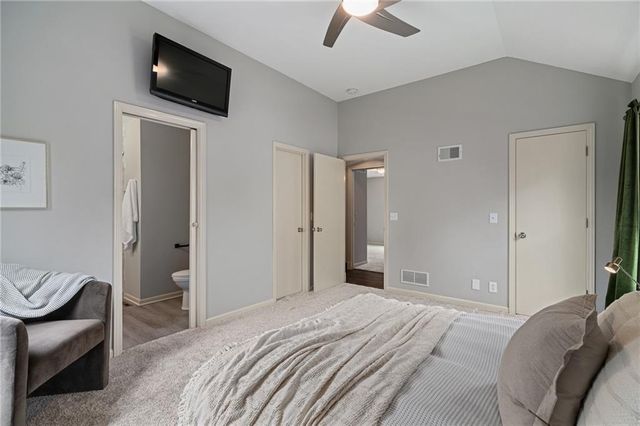 21505 W 50th Street, Shawnee, KS 66226