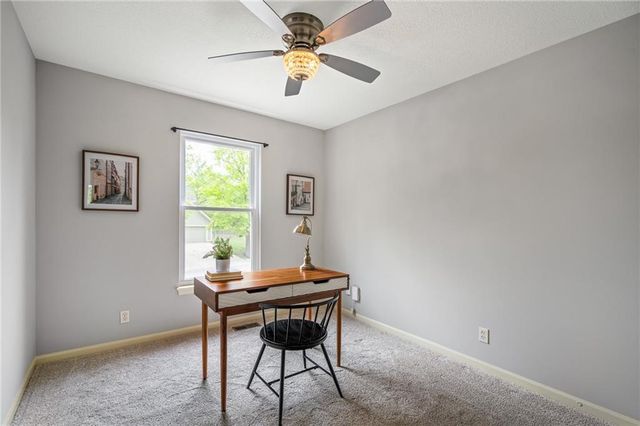 21505 W 50th Street, Shawnee, KS 66226