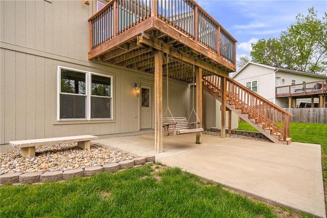 21505 W 50th Street, Shawnee, KS 66226
