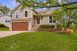 21505 W 50th Street, Shawnee, KS 66226