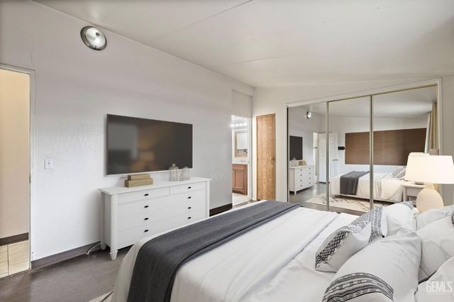 1301 Taft Highway 91, Bakersfield, CA 93307