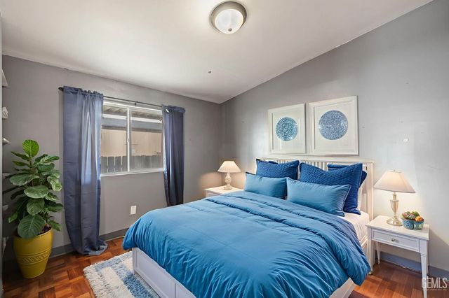 1301 Taft Highway 91, Bakersfield, CA 93307