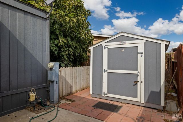 1301 Taft Highway 91, Bakersfield, CA 93307