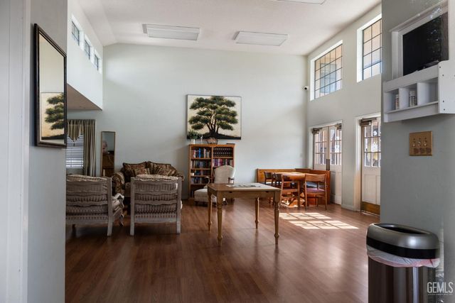 1301 Taft Highway 91, Bakersfield, CA 93307