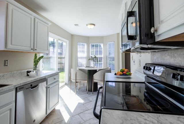 100 Bainsbury Lane, Summerville, SC 29483