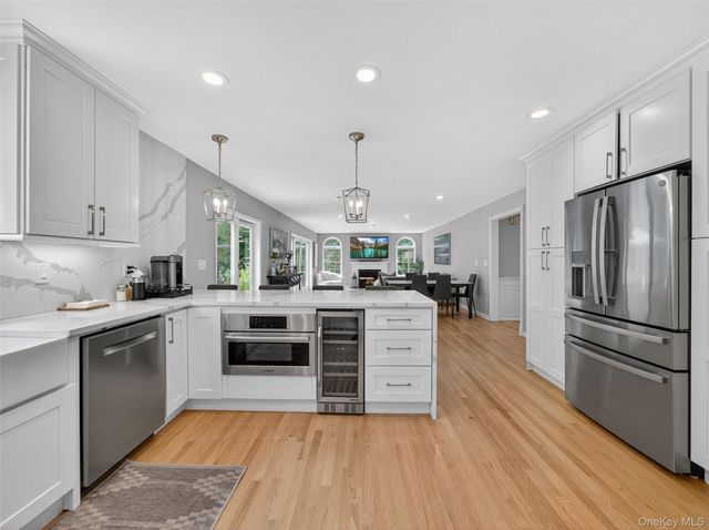 62 Salierno Road, Tuxedo Park, NY 10987