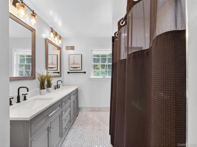 62 Salierno Road, Tuxedo Park, NY 10987