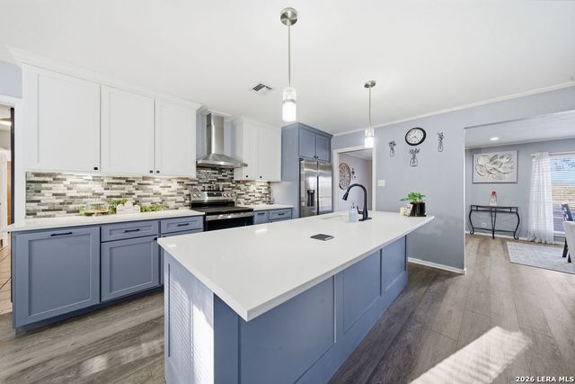 374 Vine Rd, San Antonio, TX 78264