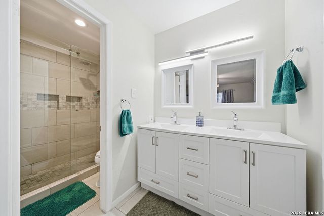 374 Vine Rd, San Antonio, TX 78264