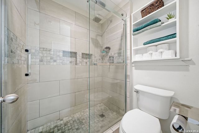 374 Vine Rd, San Antonio, TX 78264