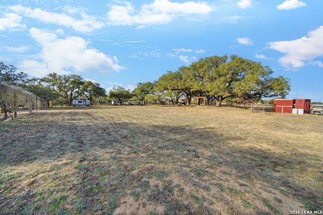 374 Vine Rd, San Antonio, TX 78264