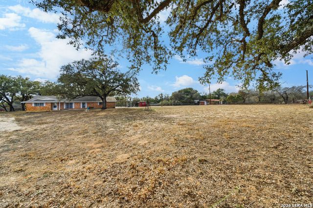 374 Vine Rd, San Antonio, TX 78264