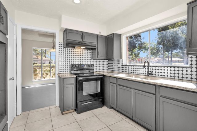 2126 Millhouse Road, Houston, TX 77073