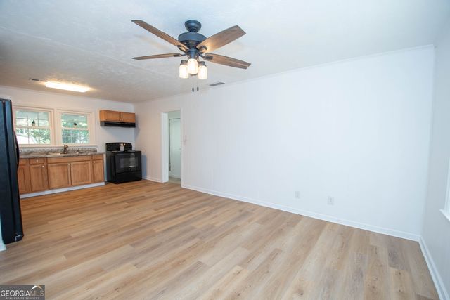 12 Ulas B Ware Road, Newnan, GA 30263