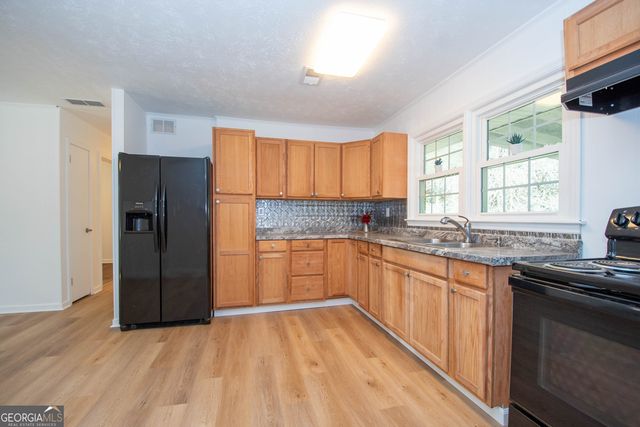 12 Ulas B Ware Road, Newnan, GA 30263