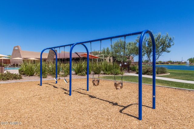 2220 E STACEY Road, Gilbert, AZ 85298