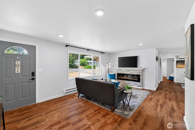 24930 237th Avenue SE, Maple Valley, WA 98038