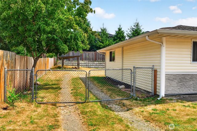24930 237th Avenue SE, Maple Valley, WA 98038