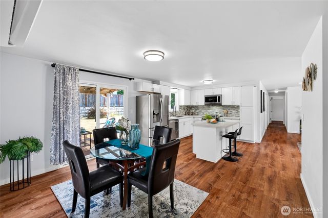 24930 237th Avenue SE, Maple Valley, WA 98038