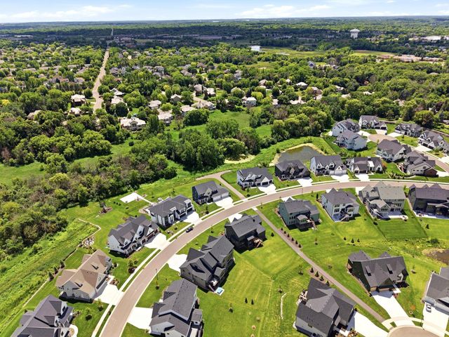 16845 46th Avenue N, Plymouth, MN 55446