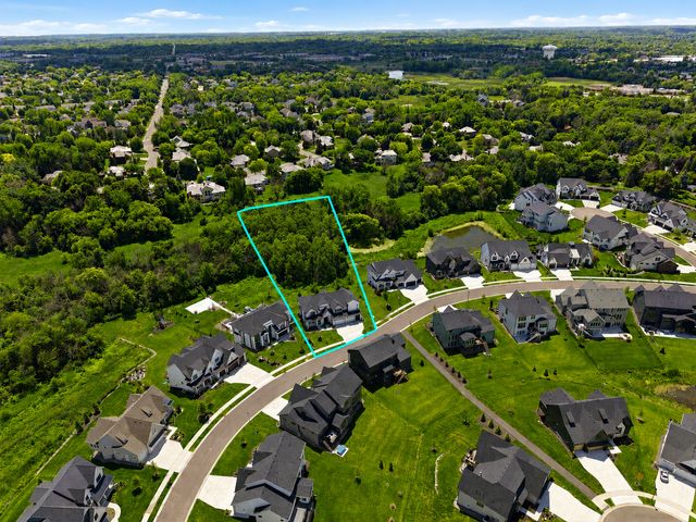 16845 46th Avenue N, Plymouth, MN 55446