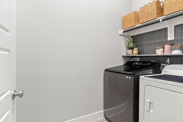 5823 Heatherwood Loop, Sachse, TX 75048