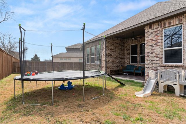 5823 Heatherwood Loop, Sachse, TX 75048