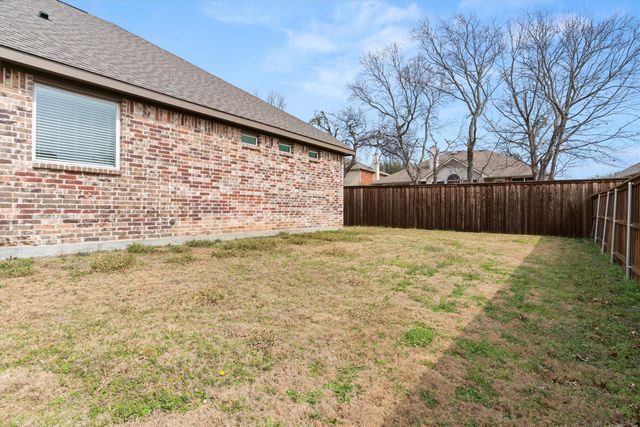 5823 Heatherwood Loop, Sachse, TX 75048