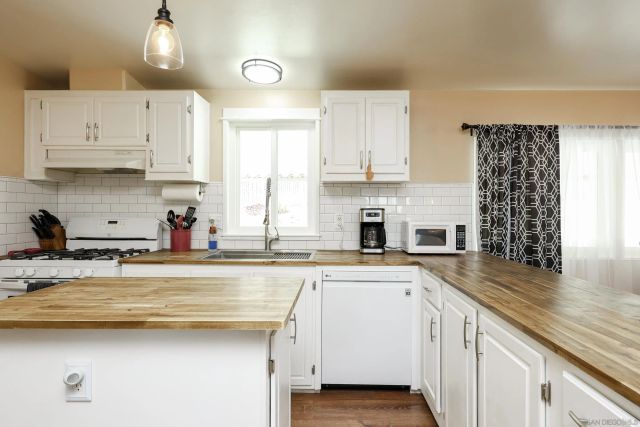 500 Rancheros Dr 1, San Marcos, CA 92069