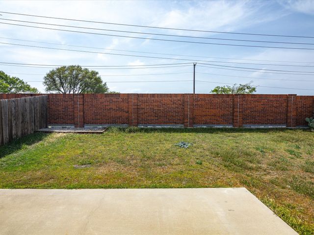 8213 Wildwest Drive, Fort Worth, TX 76131
