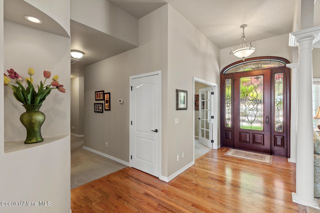 555 W Harbor View DR, Coeur D'alene, ID 83814