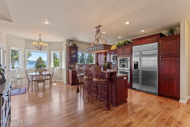 555 W Harbor View DR, Coeur D'alene, ID 83814