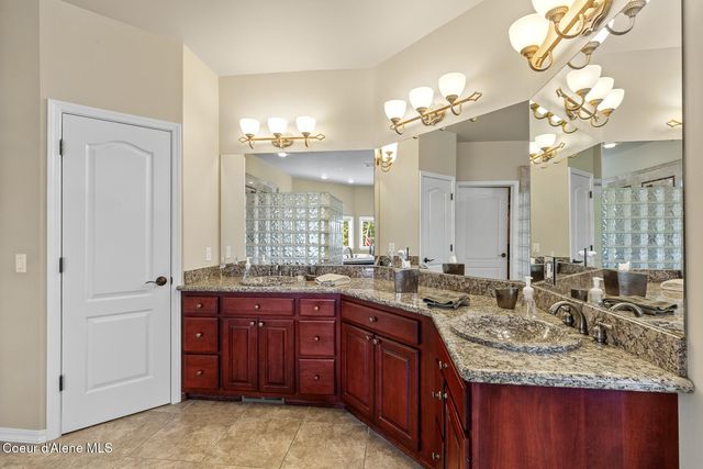 555 W Harbor View DR, Coeur D'alene, ID 83814