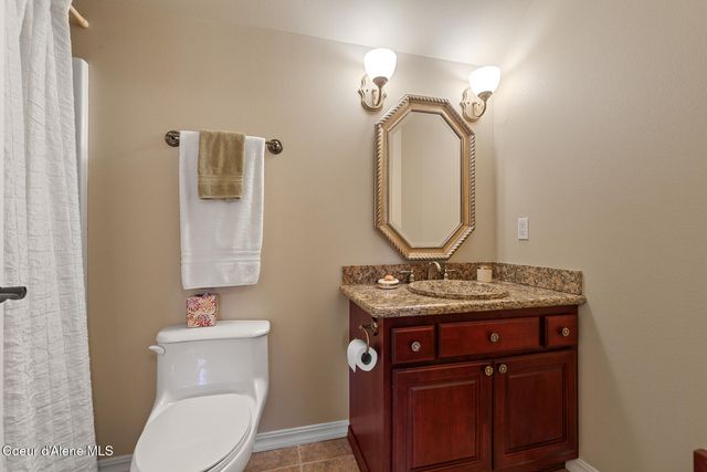 555 W Harbor View DR, Coeur D'alene, ID 83814