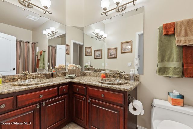 555 W Harbor View DR, Coeur D'alene, ID 83814
