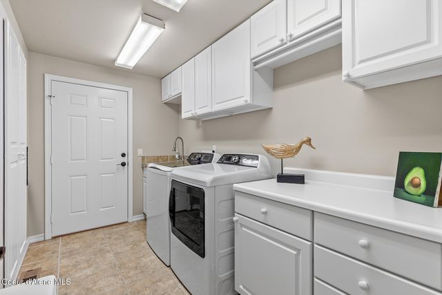 555 W Harbor View DR, Coeur D'alene, ID 83814