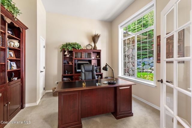 555 W Harbor View DR, Coeur D'alene, ID 83814