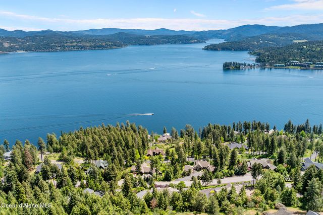555 W Harbor View DR, Coeur D'alene, ID 83814