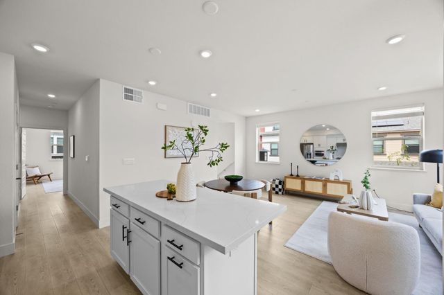 922 Noble Fir Terrace 1, Sunnyvale, CA 94086