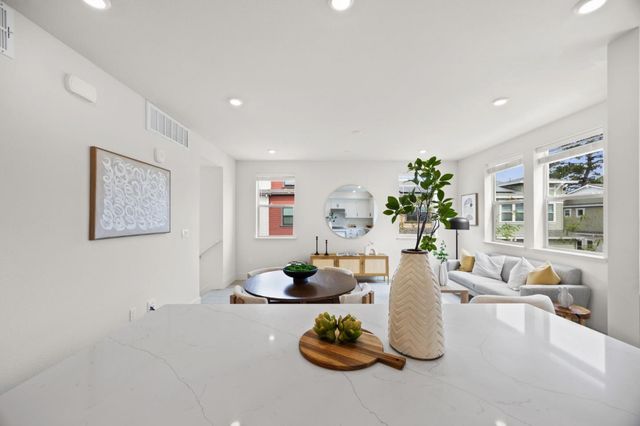 922 Noble Fir Terrace 1, Sunnyvale, CA 94086