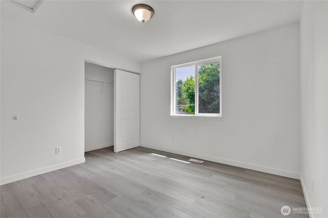 908 Baysinger Place, Enumclaw, WA 98022