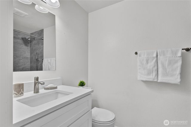 908 Baysinger Place, Enumclaw, WA 98022