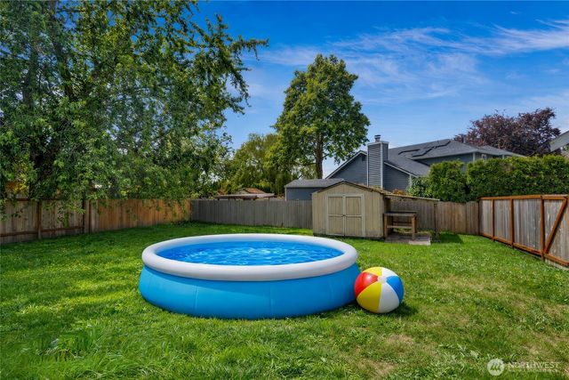 908 Baysinger Place, Enumclaw, WA 98022