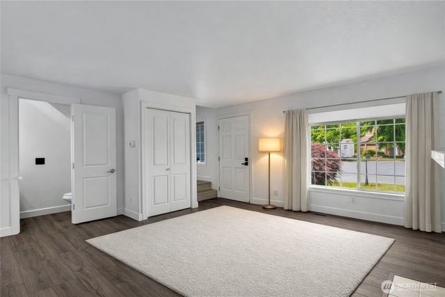 908 Baysinger Place, Enumclaw, WA 98022