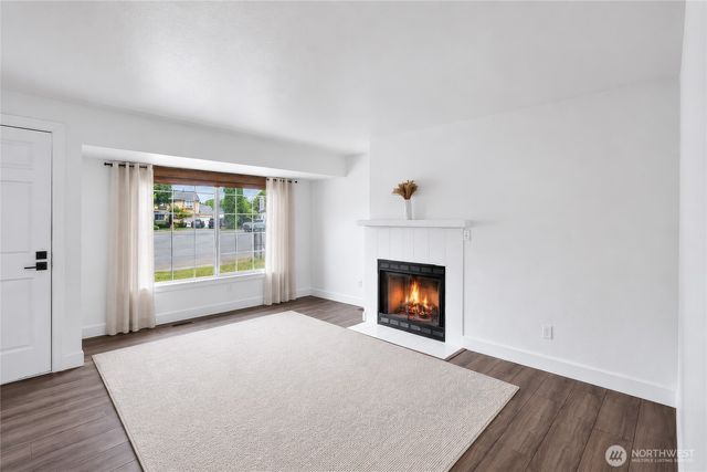 908 Baysinger Place, Enumclaw, WA 98022