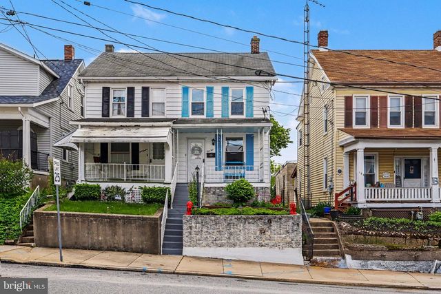 110 S CHARLES ST, Red Lion, PA 17356