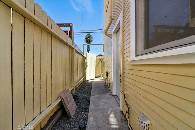 732 Saint Louis Avenue, Long Beach, CA 90804