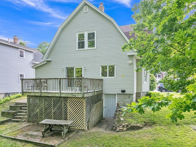 484 Rollstone St, Fitchburg, MA 01420